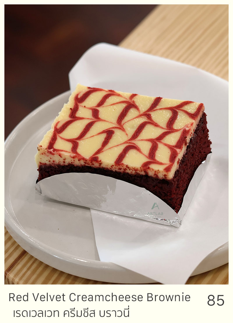Red Velvet Cream Cheese Brownie = 85 THB